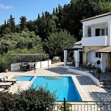 Villa Boukari Chlomos